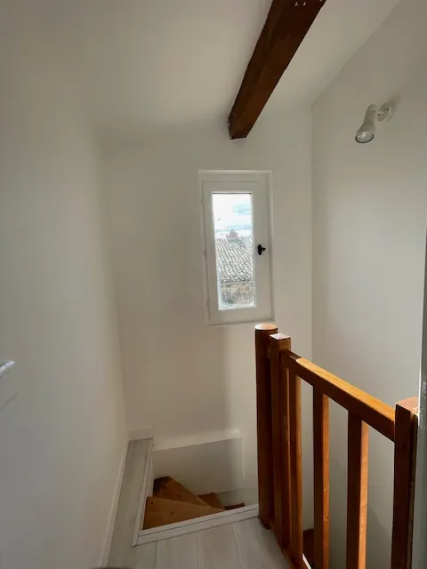 Appartement lumineux avec 2 chambres à Pézenas au cœur de la ville 
