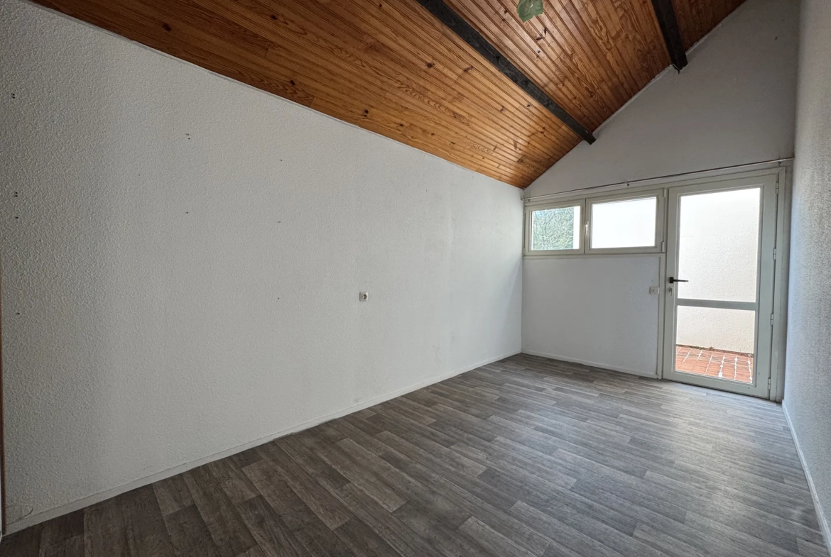 Maison de plage à Meschers-sur-Gironde, 120 m² avec jardin et accès direct à la plage 