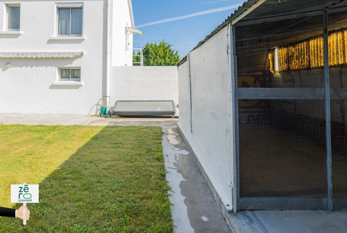 Maison à vendre à Bouin (85) avec 2 chambres, garage et vue dégagée 