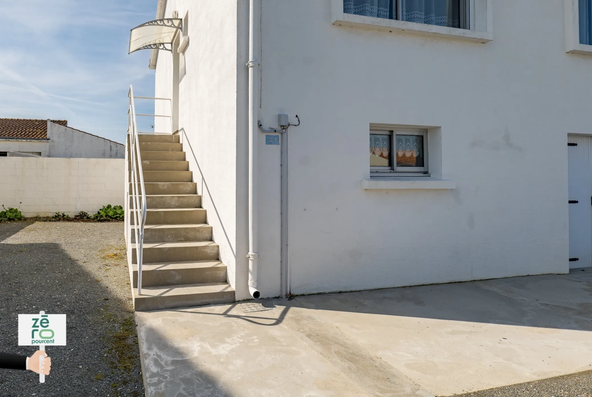 Maison à vendre à Bouin (85) avec 2 chambres, garage et vue dégagée 