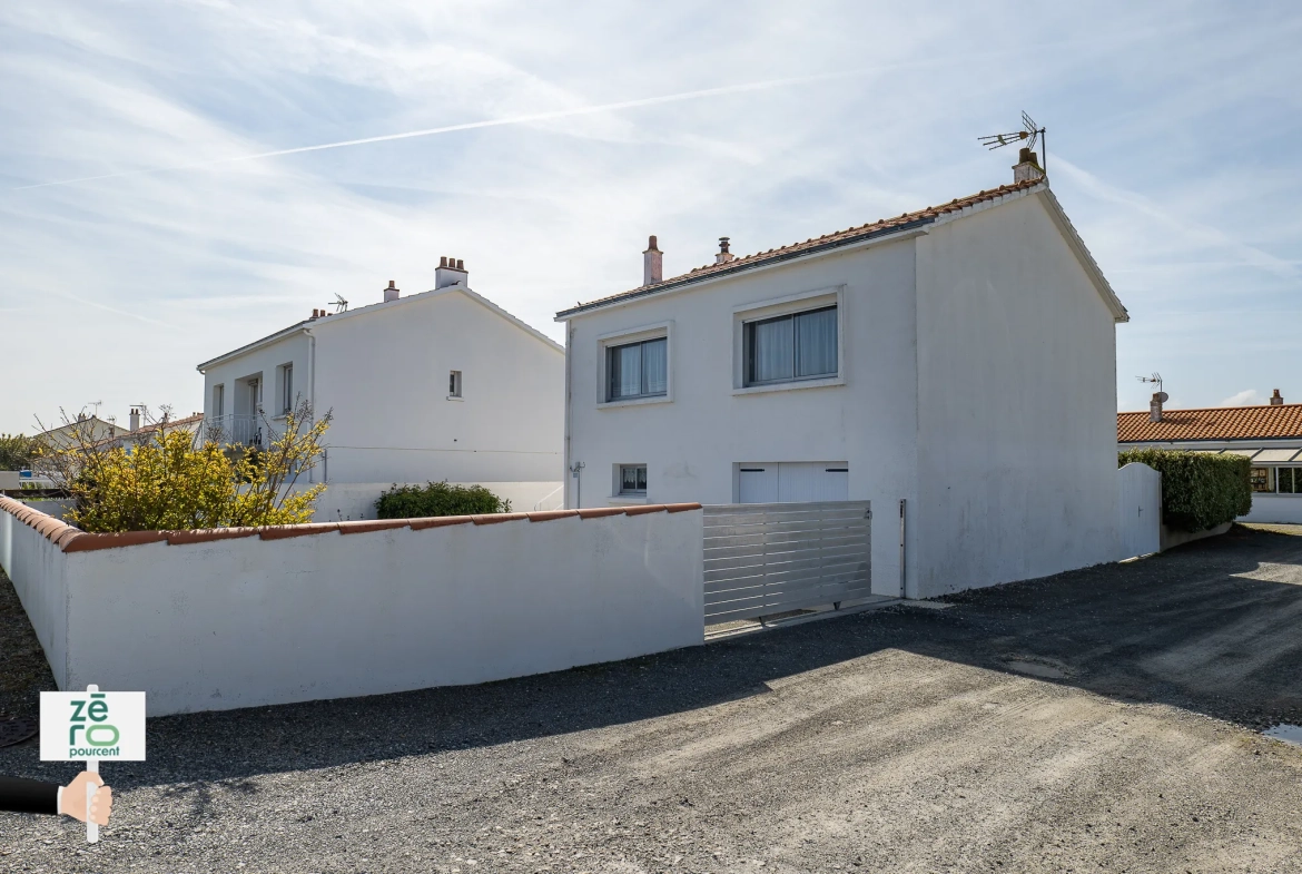 Maison à vendre à Bouin (85) avec 2 chambres, garage et vue dégagée 