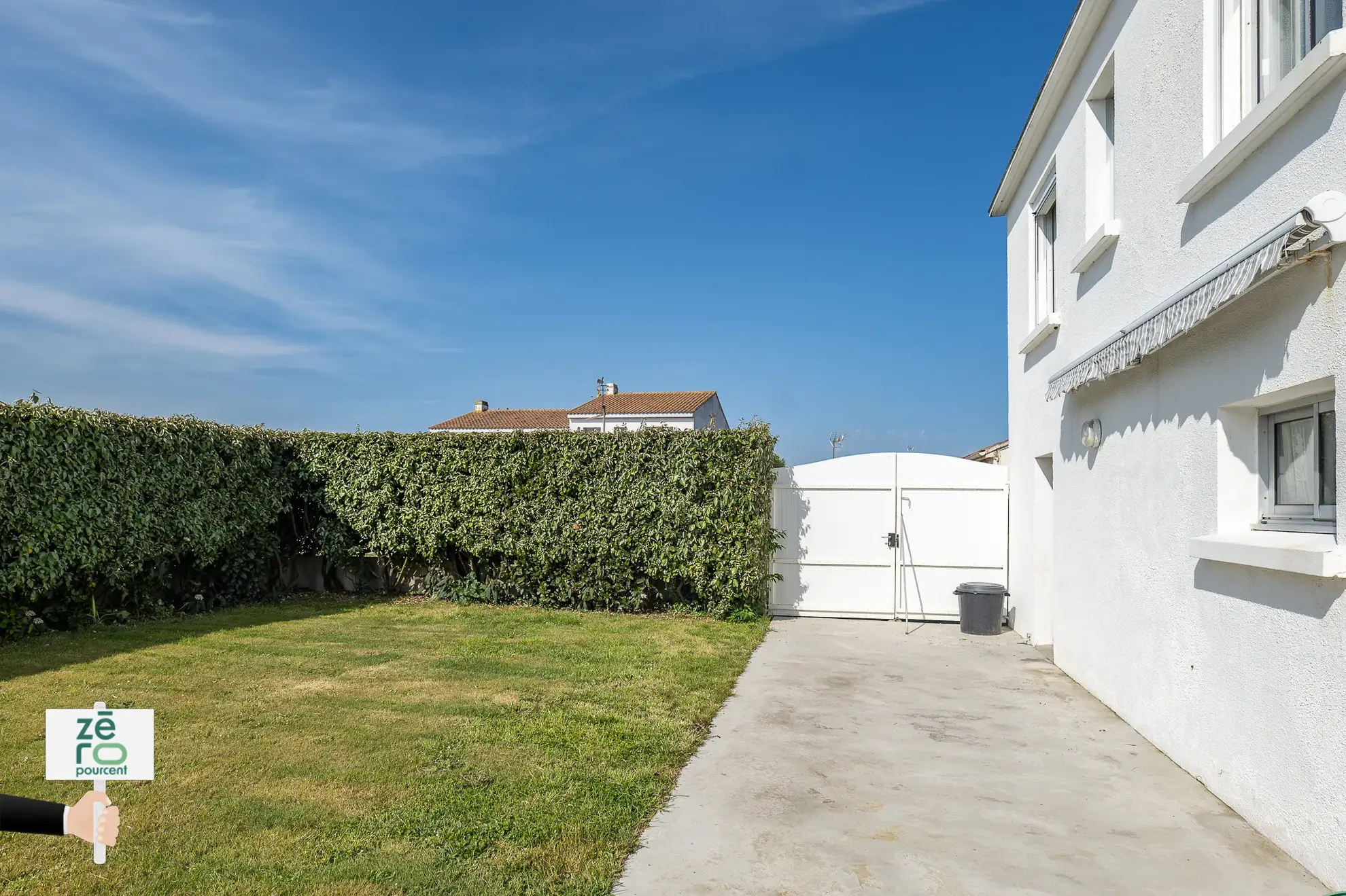 Maison à vendre à Bouin (85) avec 2 chambres, garage et vue dégagée 