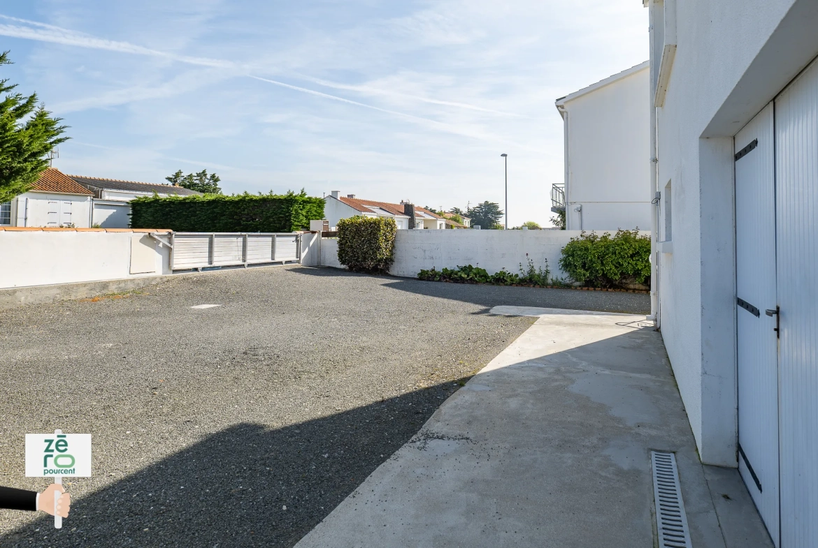 Maison à vendre à Bouin (85) avec 2 chambres, garage et vue dégagée 