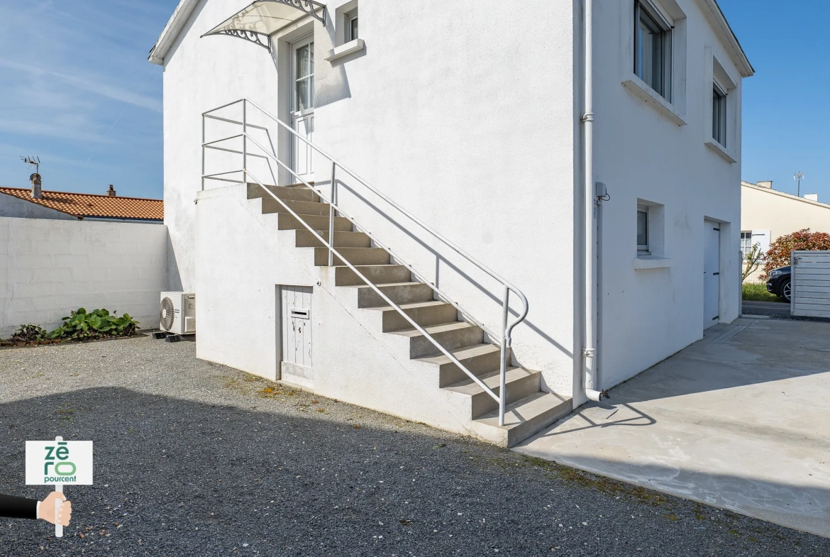 Maison à vendre à Bouin (85) avec 2 chambres, garage et vue dégagée 
