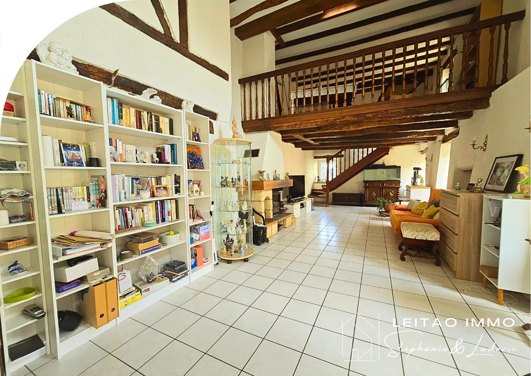 Charmante maison de village à Castres avec terrain et dépendance 
