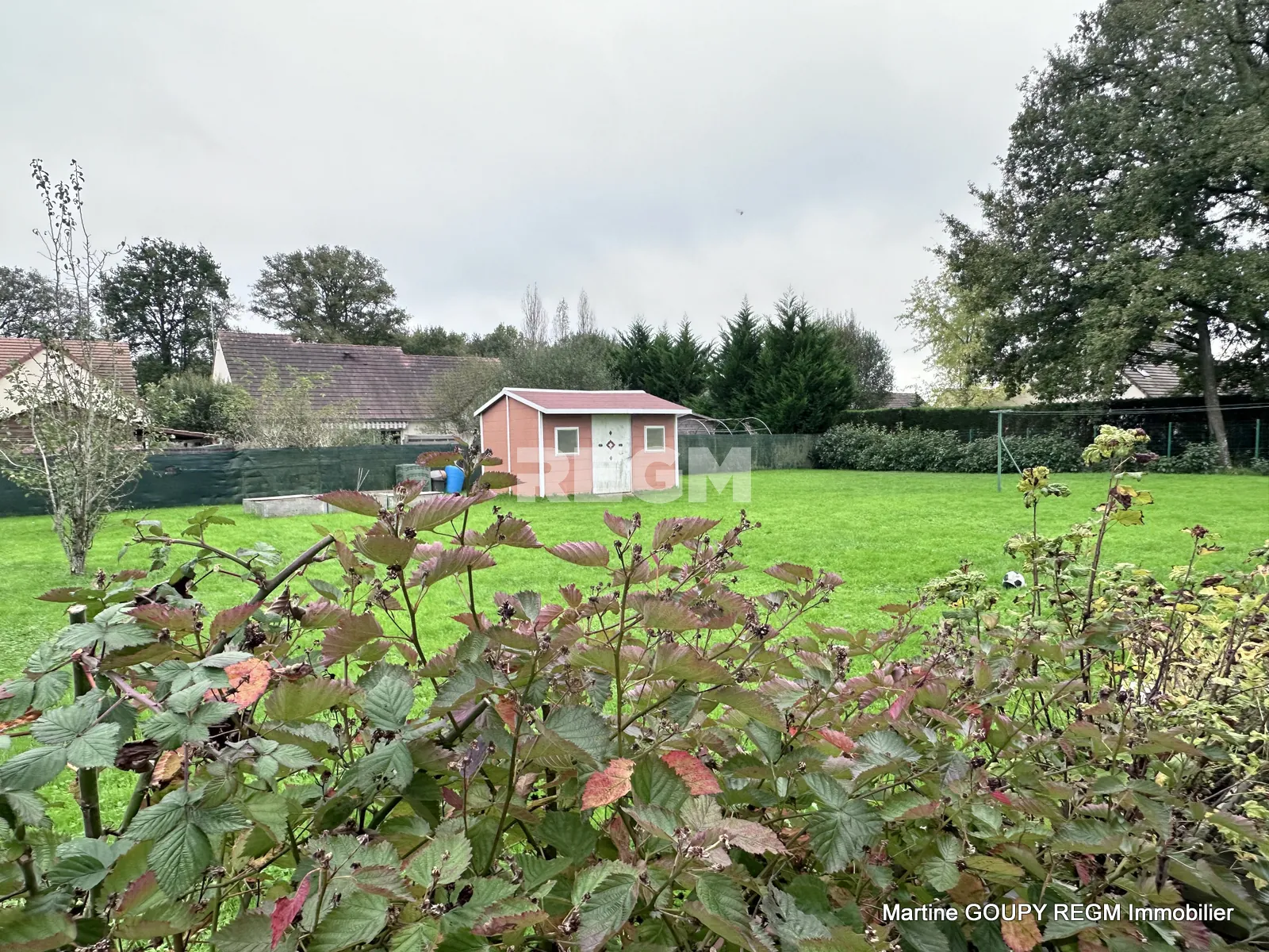 Maison familiale à Lamotte Beuvron (41) avec jardin, 4/5 chambres et grande terrasse 