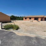 Terrain à bâtir de 365 m² à Villevieille, entièrement viabilisé