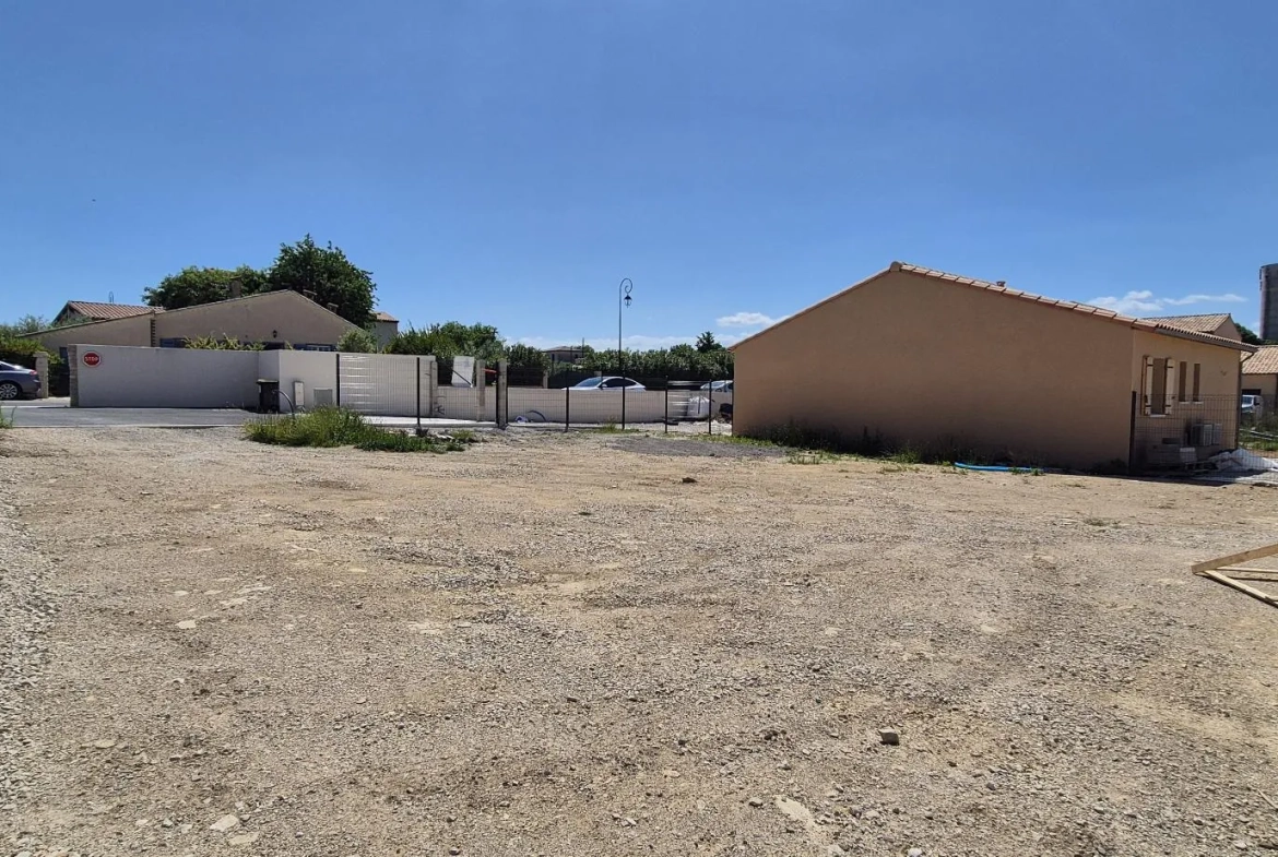 Terrain à bâtir de 365 m² à Villevieille, entièrement viabilisé 