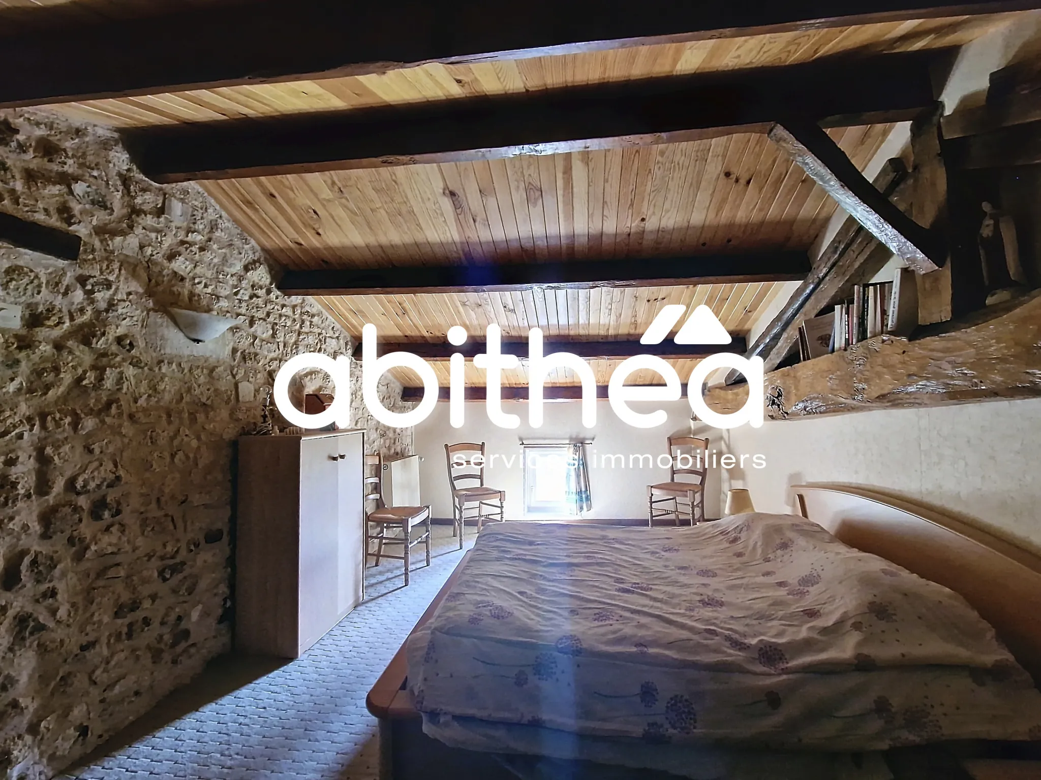 Maison charentaise avec 4 chambres, piscine, garage à Bois 