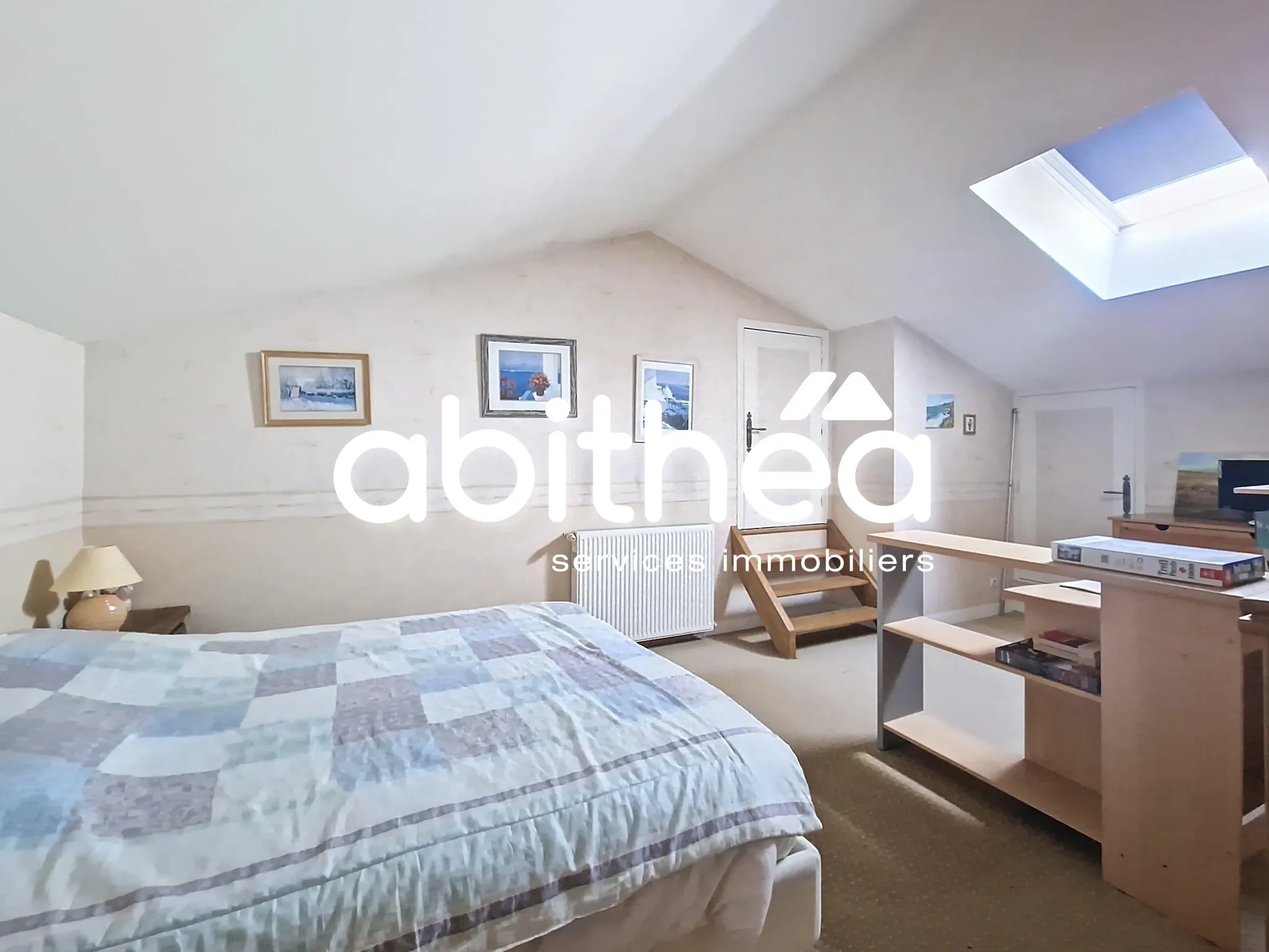 Maison charentaise avec 4 chambres, piscine, garage à Bois 