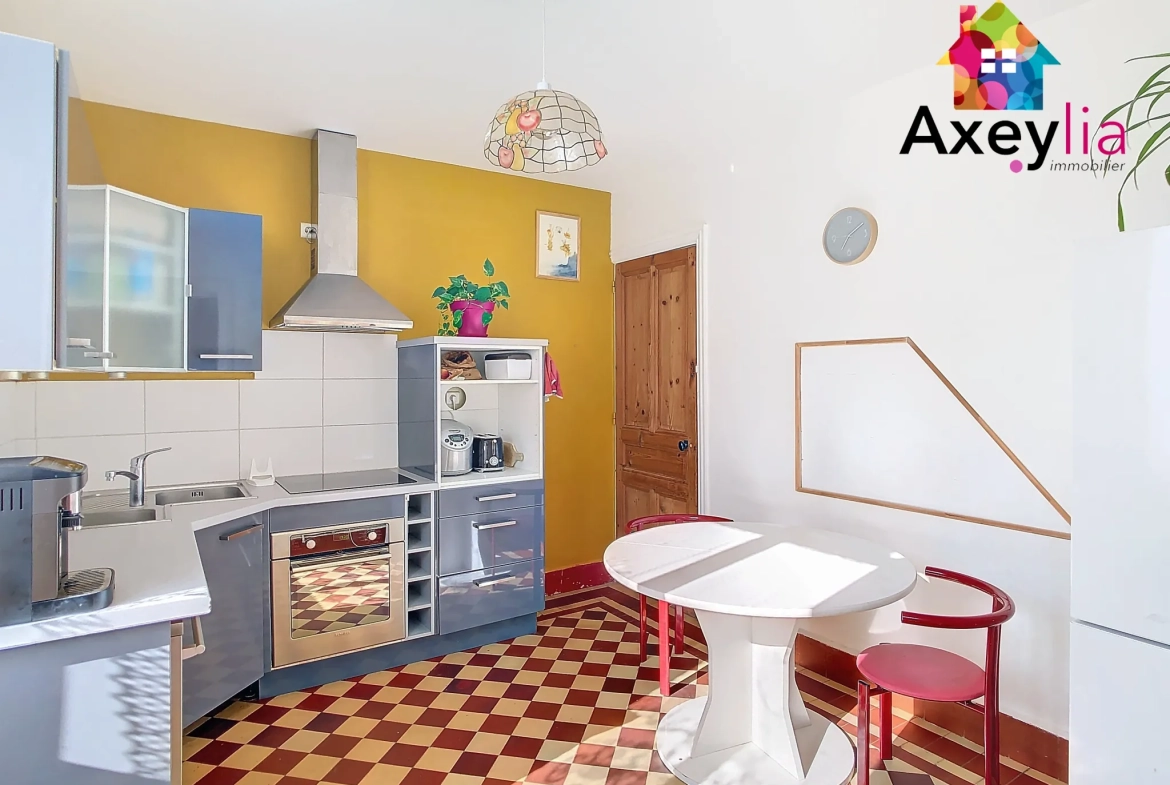 Maison à vendre à Roanne, 3 chambres, jardin, quartier calme, proche gare 