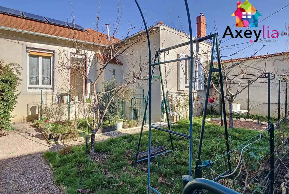 Maison à vendre à Roanne, 3 chambres, jardin, quartier calme, proche gare 