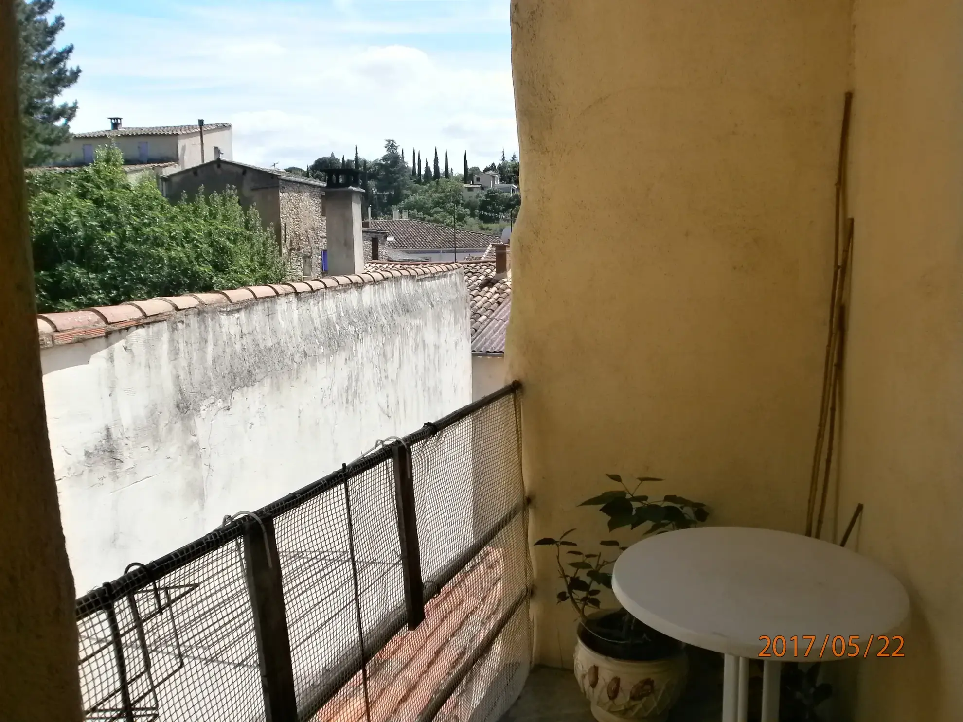 Immeuble de rapport à Bedarieux avec 3 appartements et garage en vente 