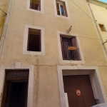 Immeuble de rapport à Bedarieux avec 3 appartements et garage en vente