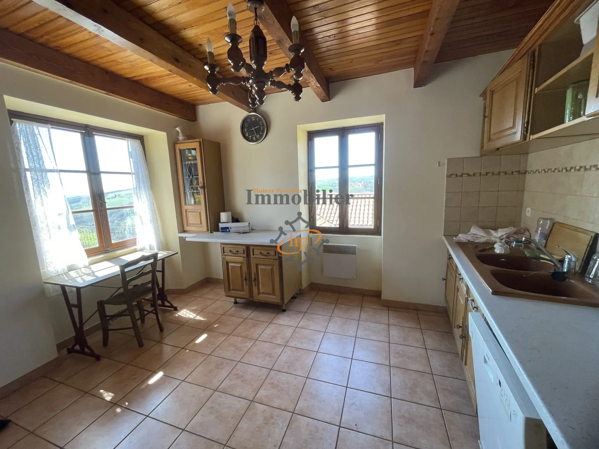 Maison de village en pierre à vendre à Saint Victor et Melvieu – Rénovée et lumineuse 