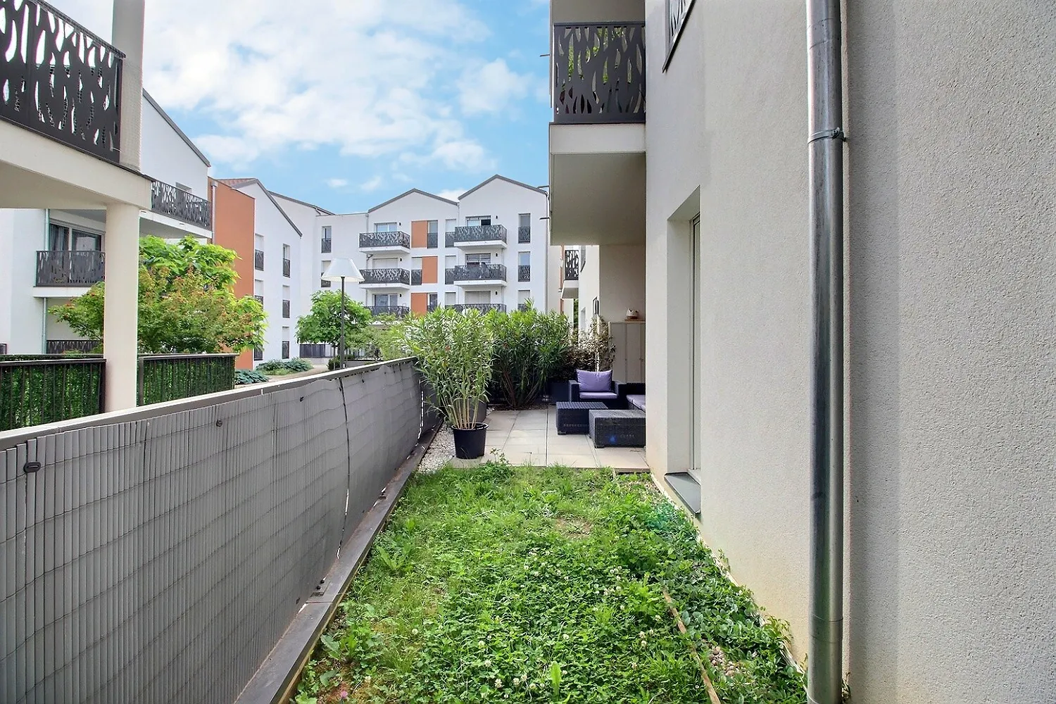 Appartement 3 pièces en rez-de-jardin avec terrasse et jardin à Saint-Laurent-de-Mure 