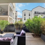 Appartement 3 pièces en rez-de-jardin avec terrasse et jardin à Saint-Laurent-de-Mure