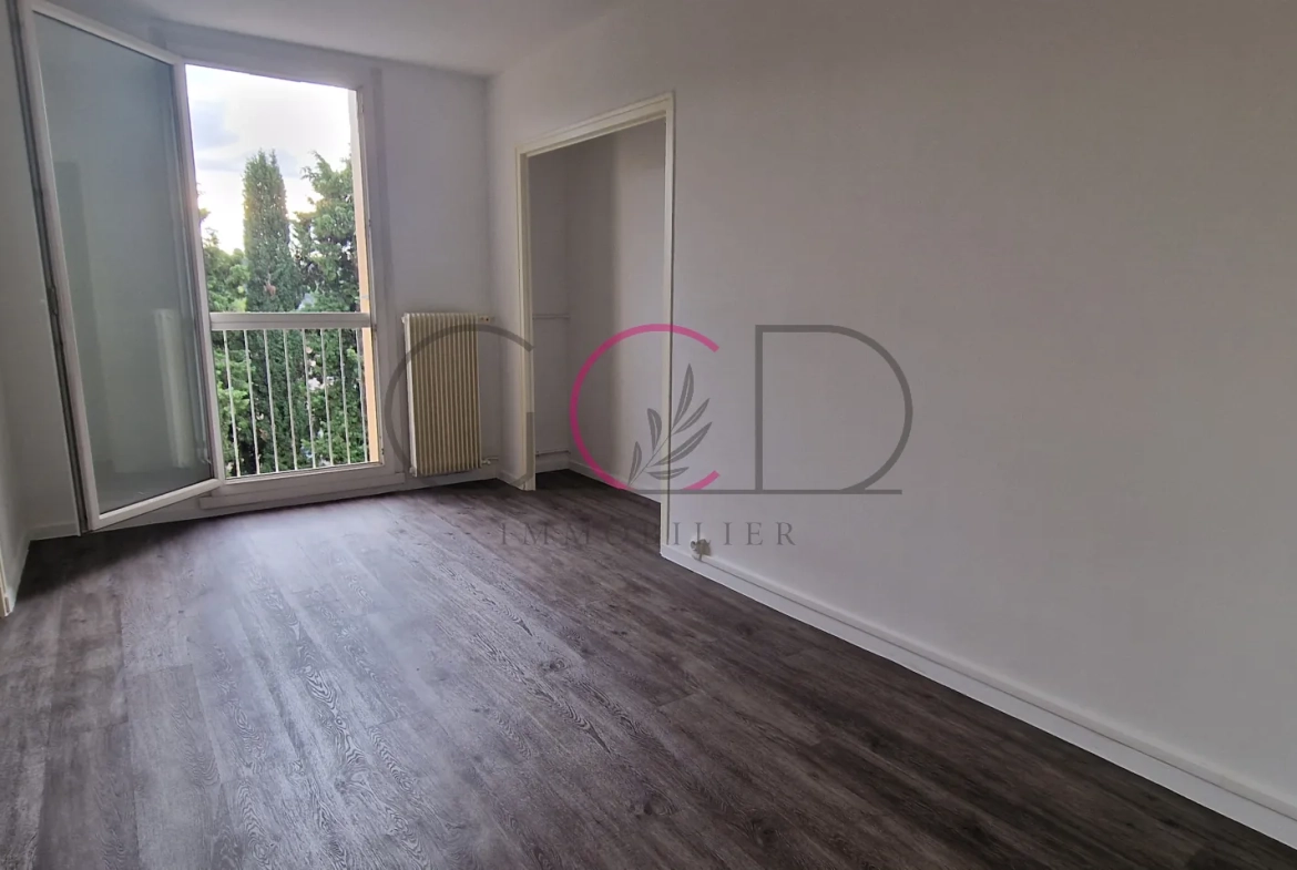 Appartement T4 rénové à Aix-en-Provence - Résidence Tivoli, 89m² avec cave 