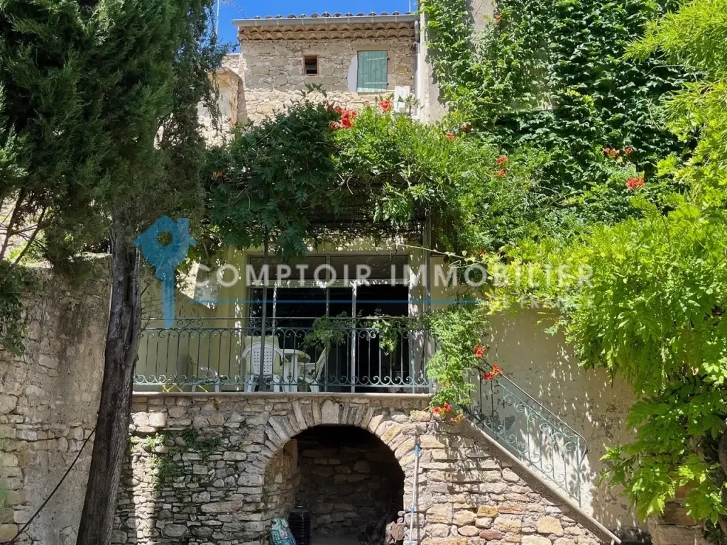 Charmante maison de village avec piscine, terrain arboré et vue panoramique proche d'Uzès, Alès et Nîmes