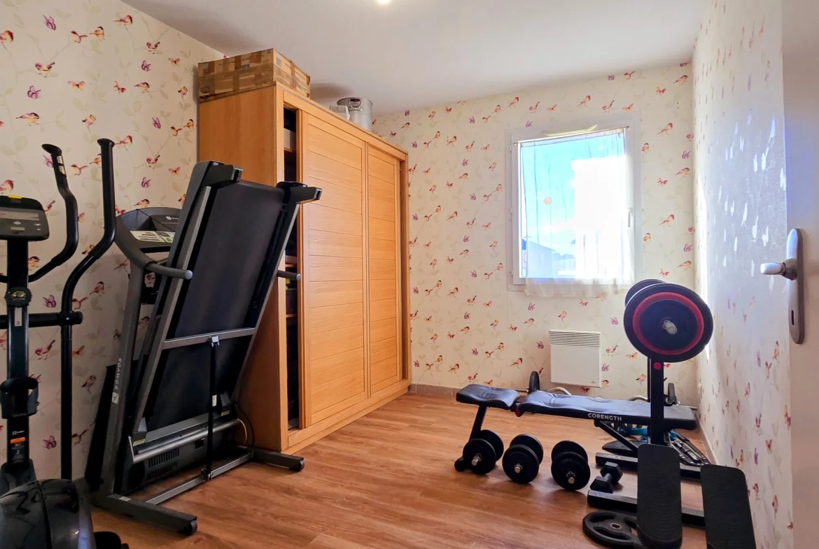 Appartement T3 à Malemort-sur-Corrèze avec terrasse et garage, bon état 