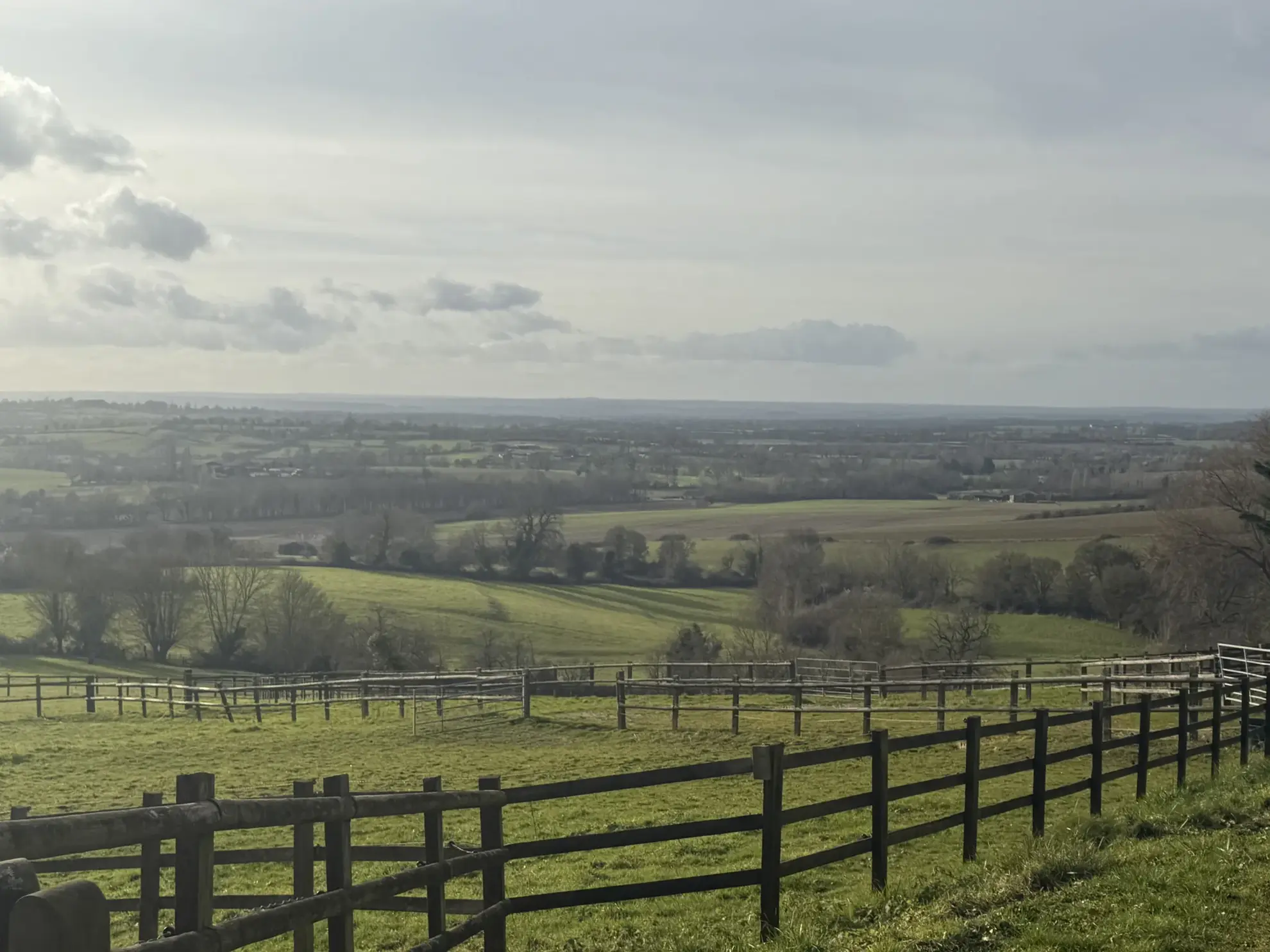 Terrain de loisirs avec 8 boxes à L'Oudon - Vue panoramique exceptionnelle 