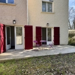 Appartement 2 pièces avec jardin à Houdan – Résidence calme proche Paris