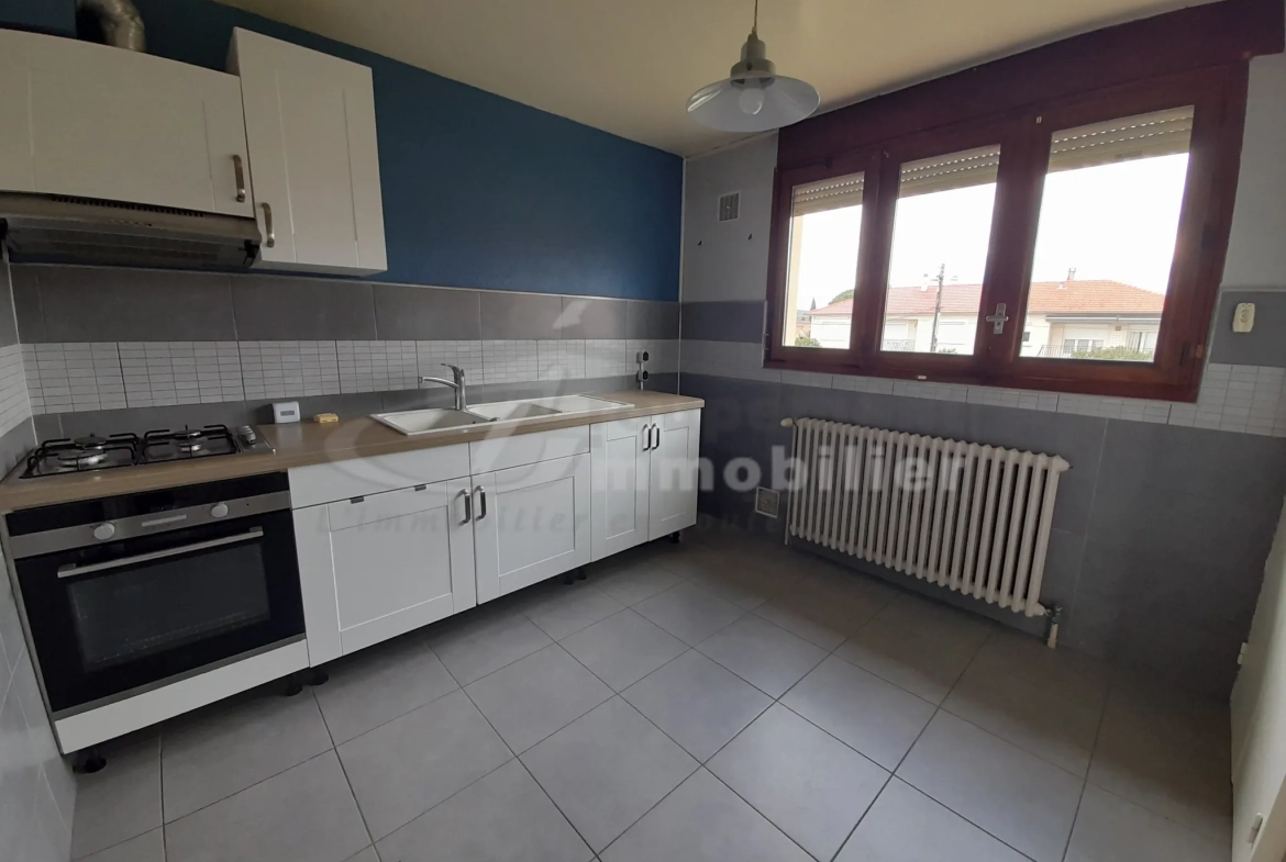 Maison 123 m² avec jardin, garage et T2 indépendant à Romans-sur-Isère 