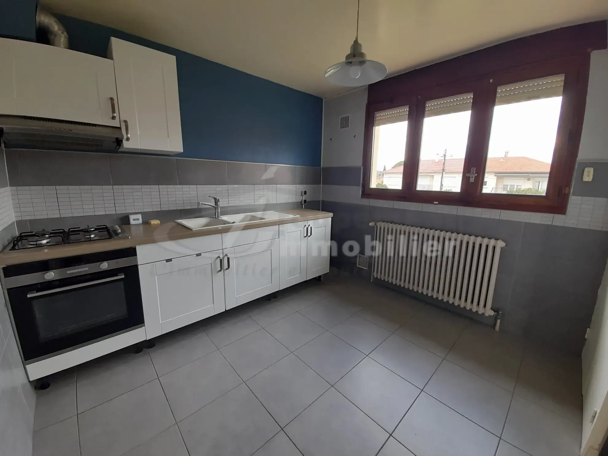 Maison 123 m² avec jardin, garage et T2 indépendant à Romans-sur-Isère 