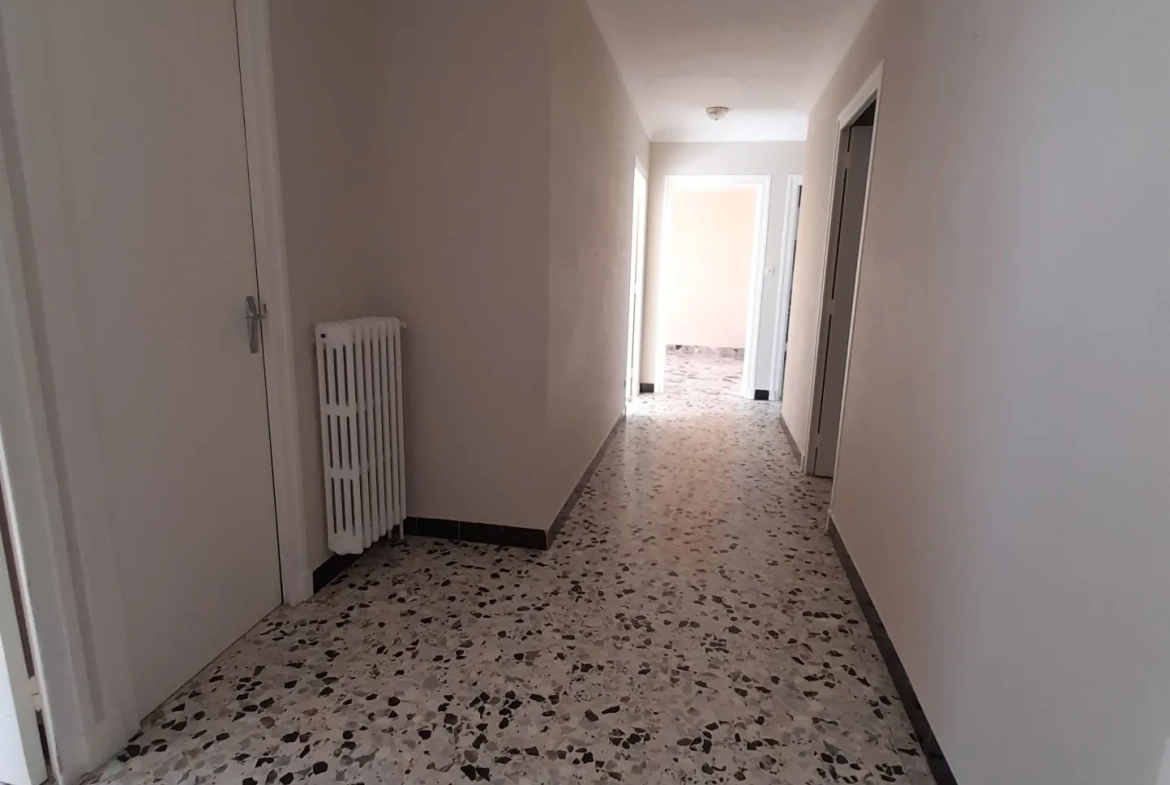 Maison 123 m² avec jardin, garage et T2 indépendant à Romans-sur-Isère 