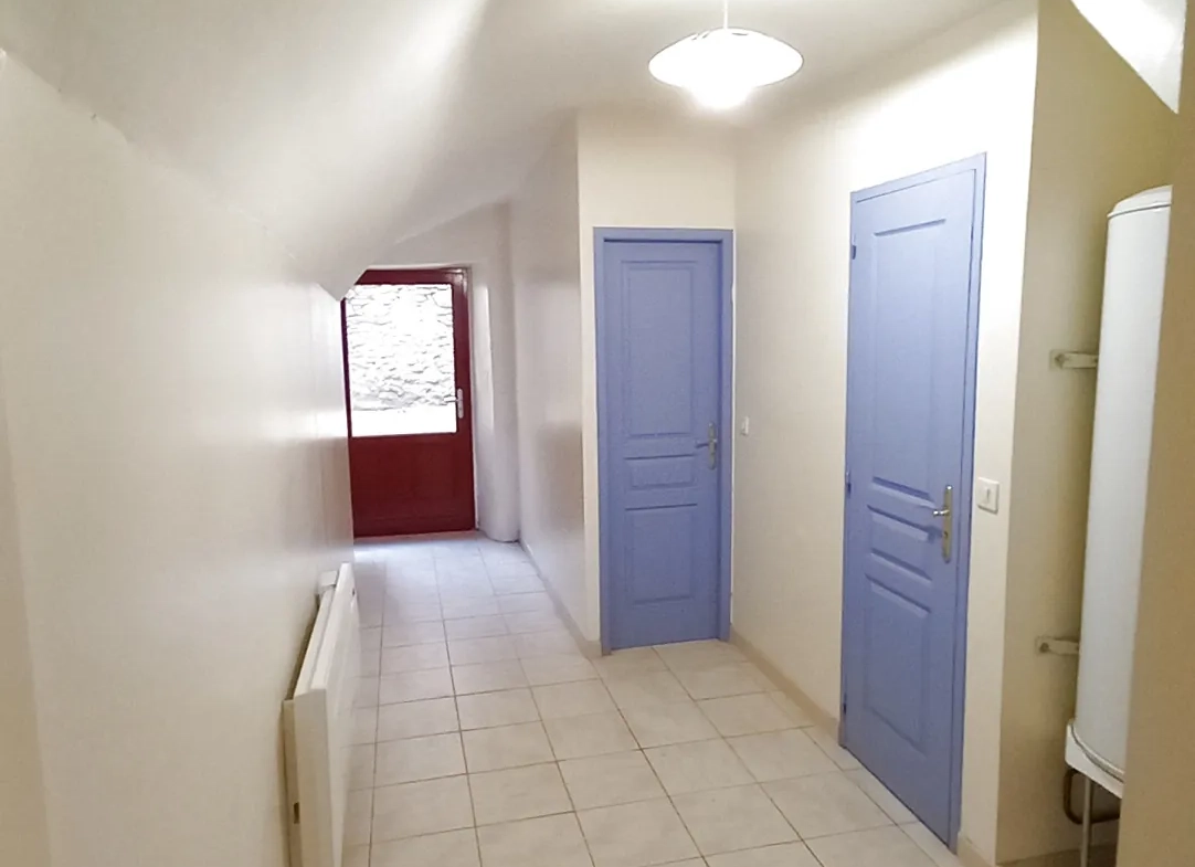 Maison de village à vendre avec terrasse à Saint Gervais-sur-Mare, 34610 
