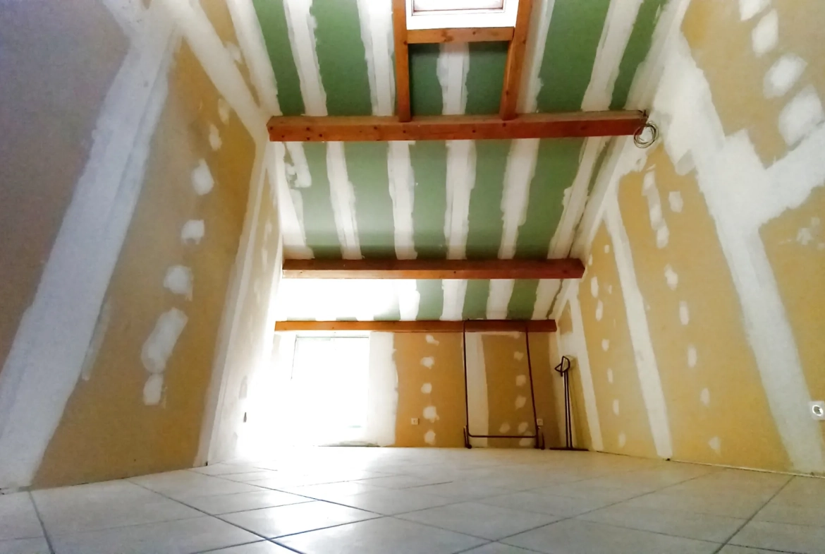 Maison de village à vendre avec terrasse à Saint Gervais-sur-Mare, 34610 