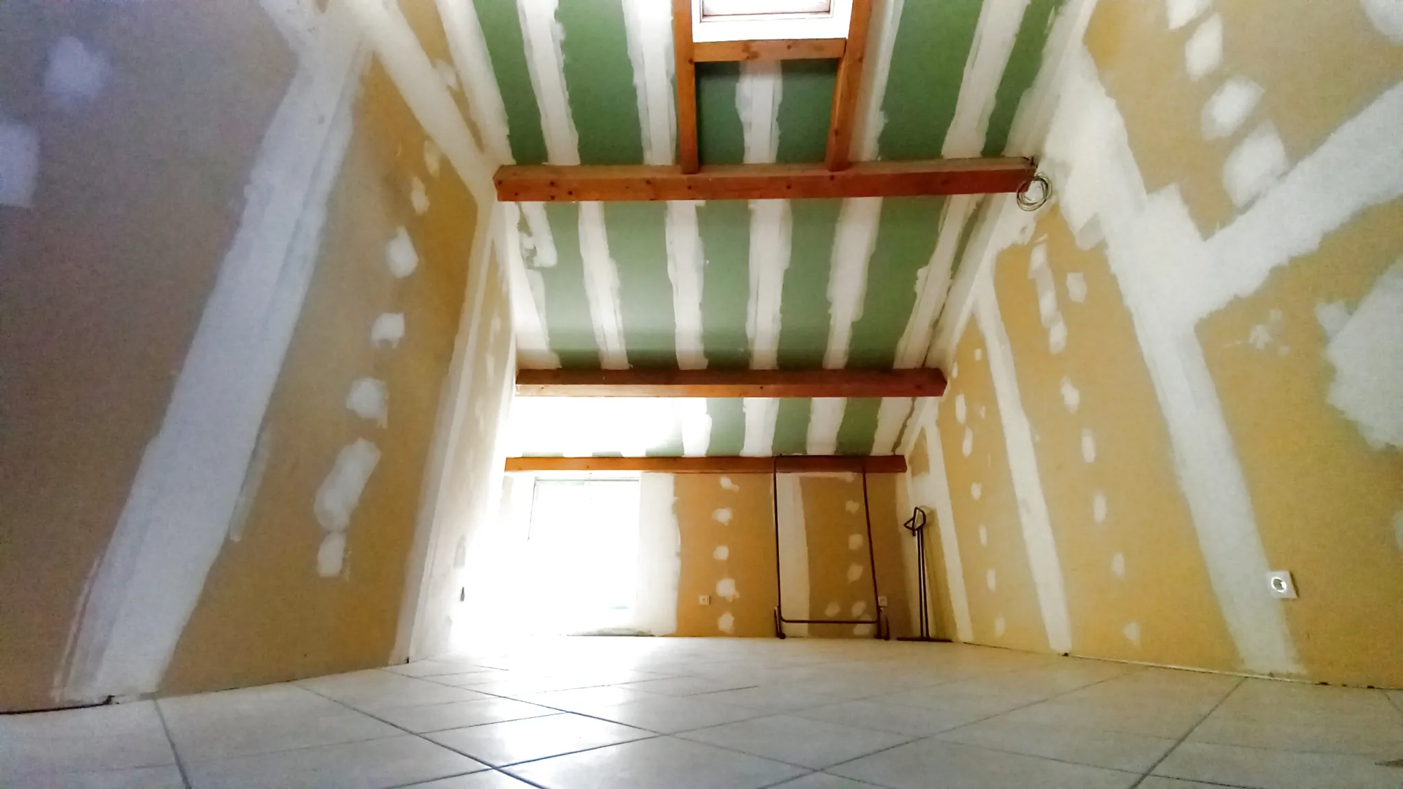 Maison de village à vendre avec terrasse à Saint Gervais-sur-Mare, 34610 