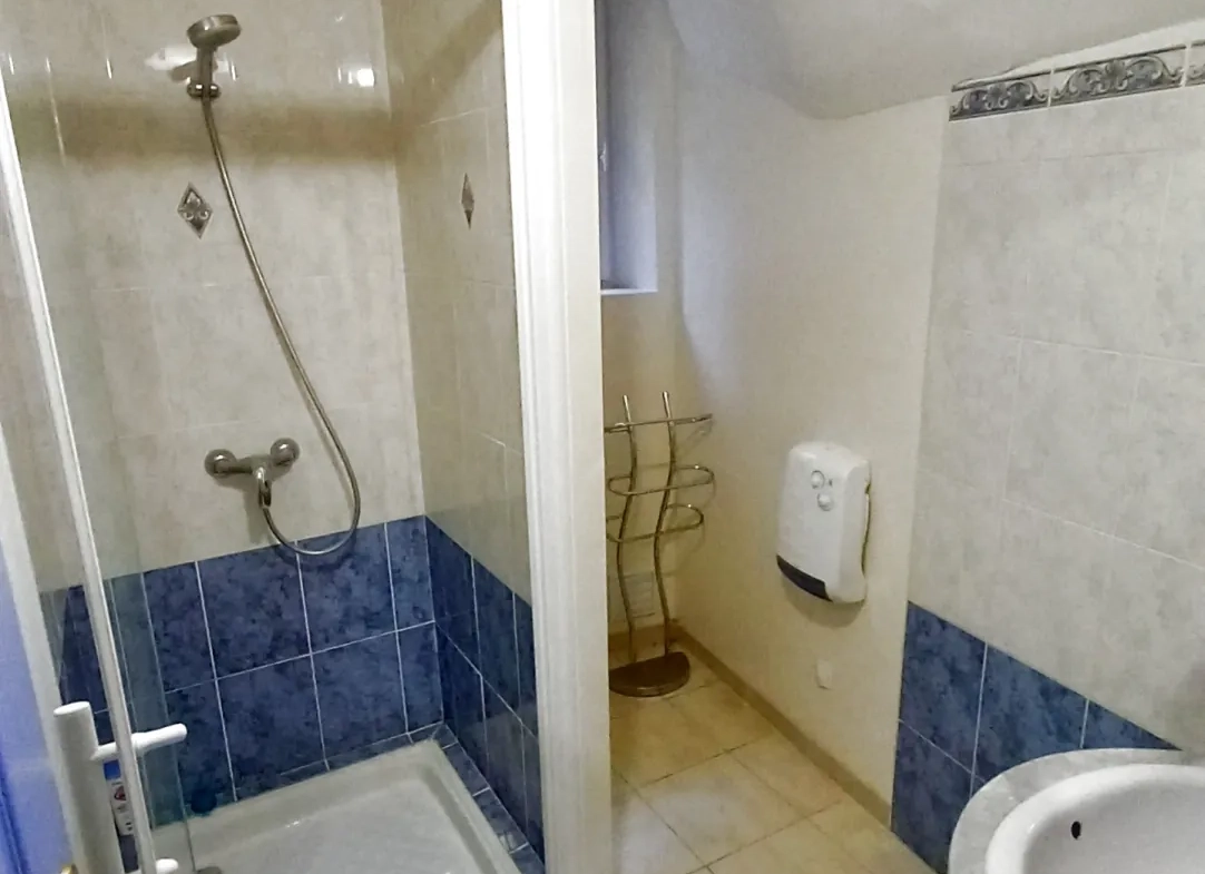 Maison de village à vendre avec terrasse à Saint Gervais-sur-Mare, 34610 