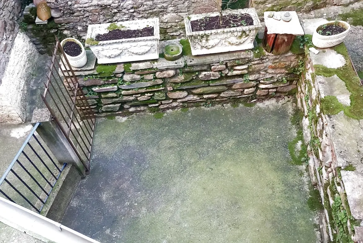 Maison de village à vendre avec terrasse à Saint Gervais-sur-Mare, 34610 