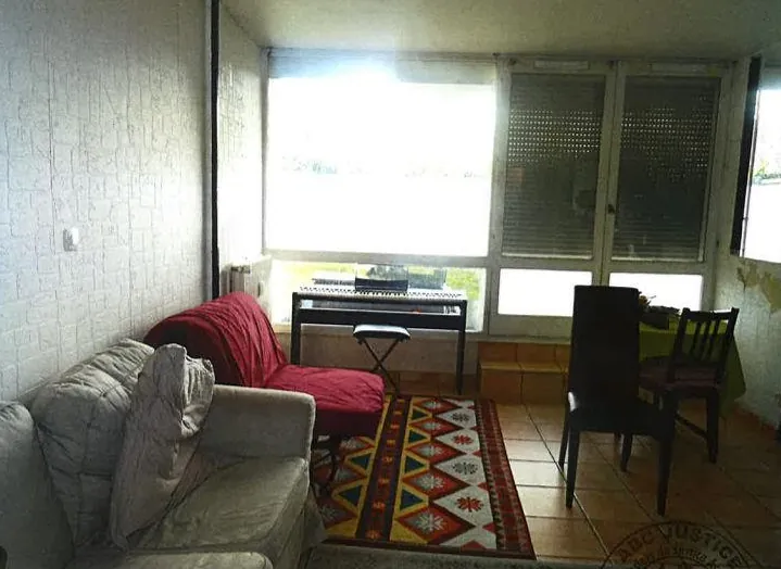 Appartement T4 à vendre à Torcy, 81 m², garage, enchères à partir de 52 000 euros 