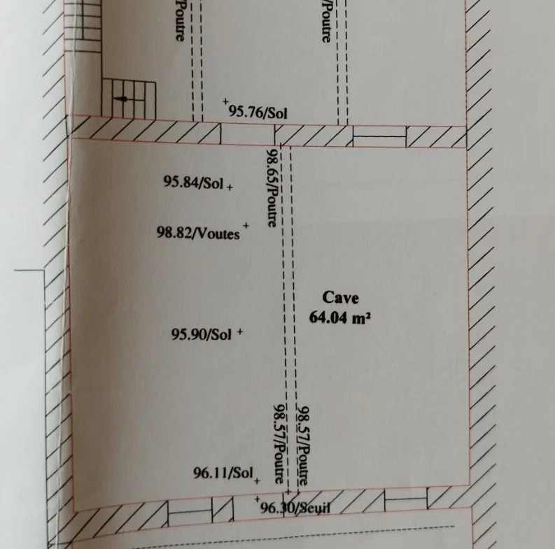 Maison de village à Jullié de 245 m² avec potentiel au cœur des vignes 
