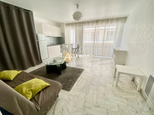 Studio à Toulon Mourillon de 32 m² avec cave et ascenseur 