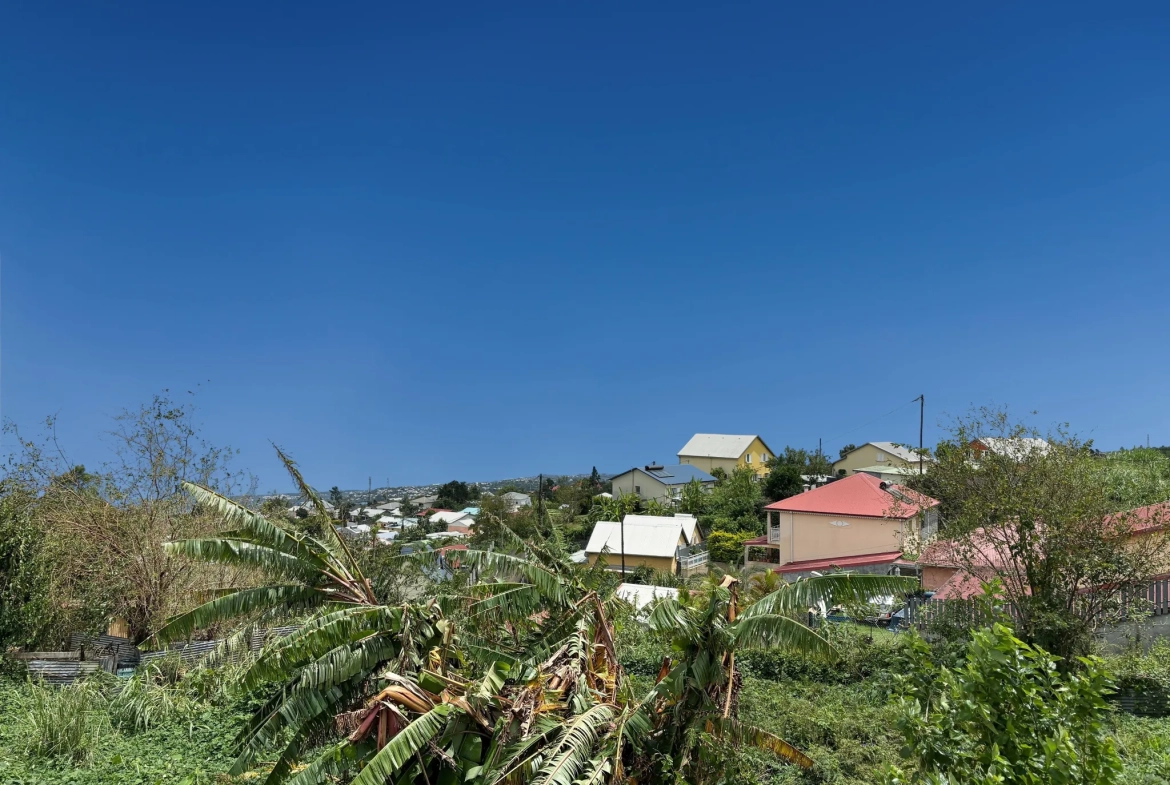 Beautiful T4 House with Stunning Views in Trois-Bassins Les Hauts 