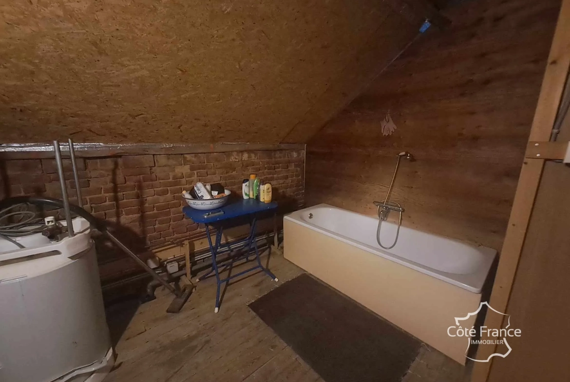 Charmante maison à rénover à Dohis avec vue dégagée – 630 m² de terrain 