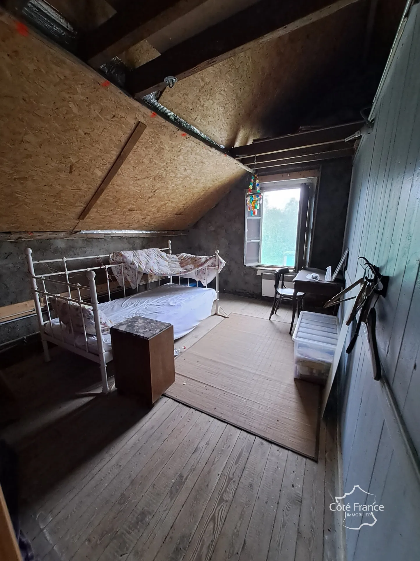 Charmante maison à rénover à Dohis avec vue dégagée – 630 m² de terrain 