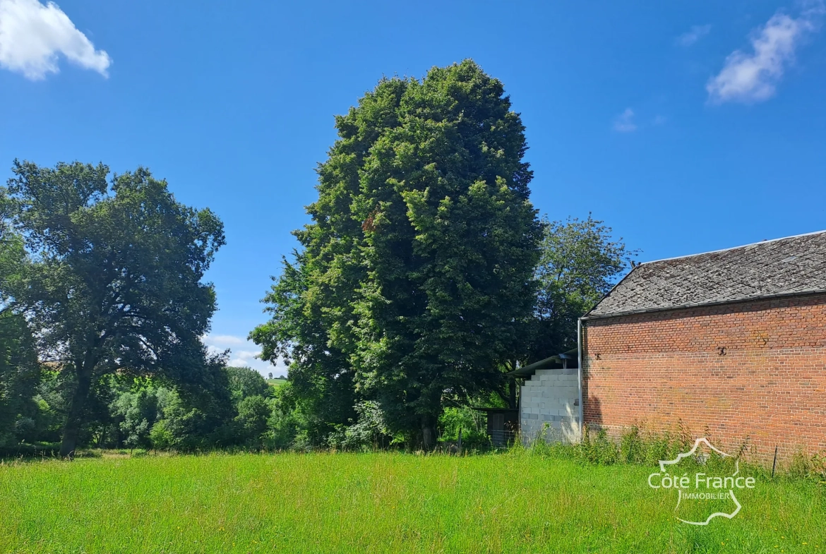 Charmante maison à rénover à Dohis avec vue dégagée – 630 m² de terrain 