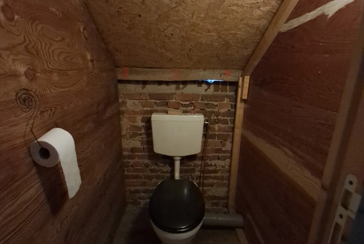 Charmante maison à rénover à Dohis avec vue dégagée – 630 m² de terrain 