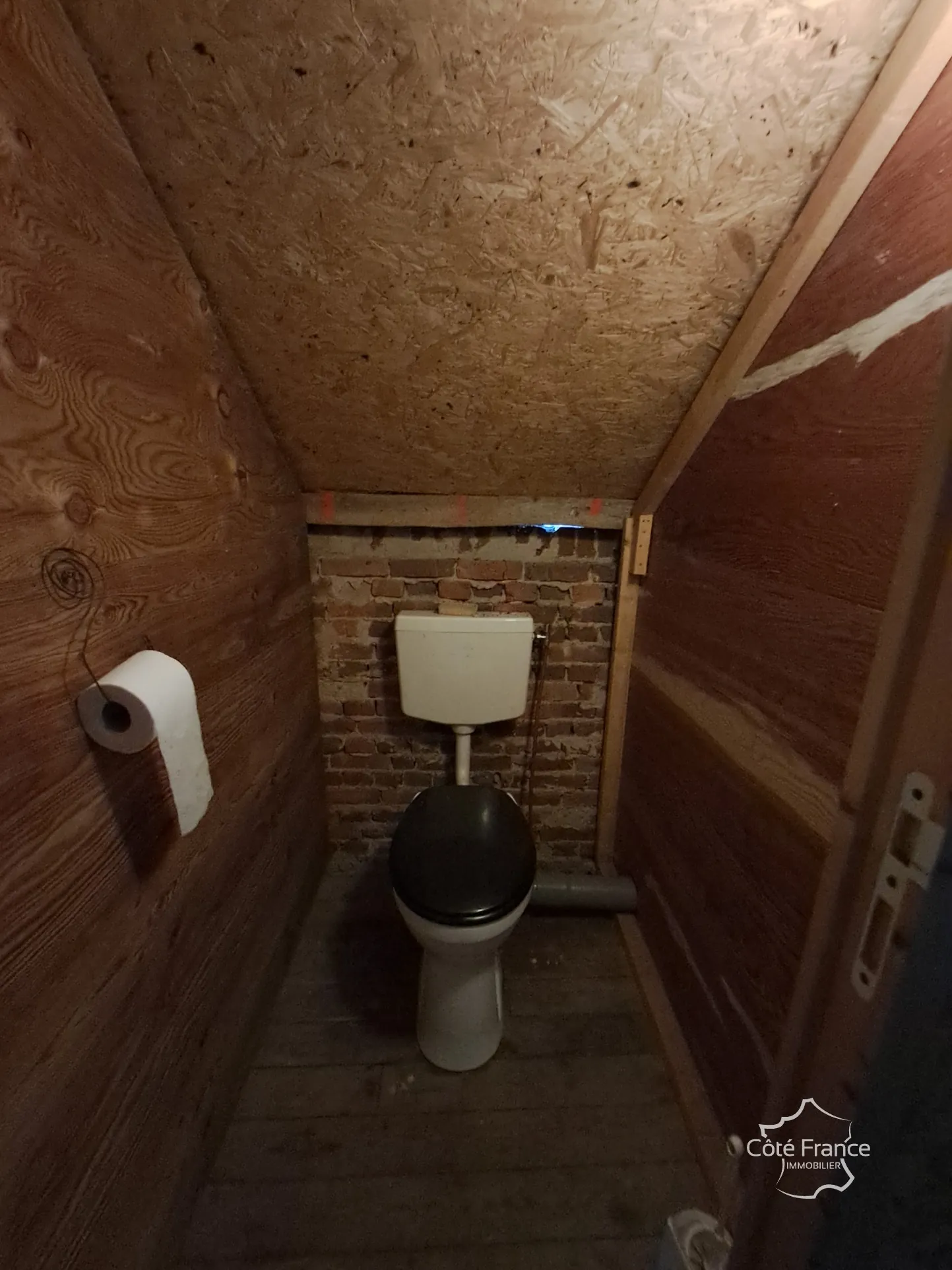 Charmante maison à rénover à Dohis avec vue dégagée – 630 m² de terrain 