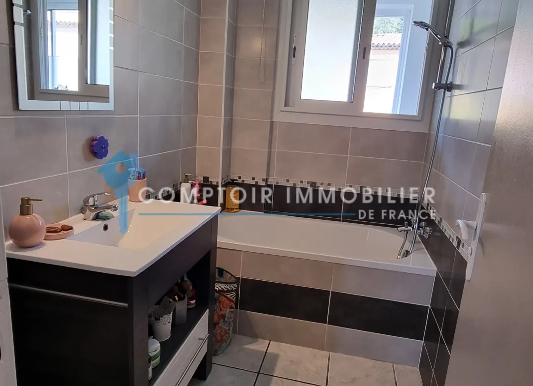 Bel appartement rénové de 62 m² avec loggia à Draguignan, idéal pour investissement locatif 