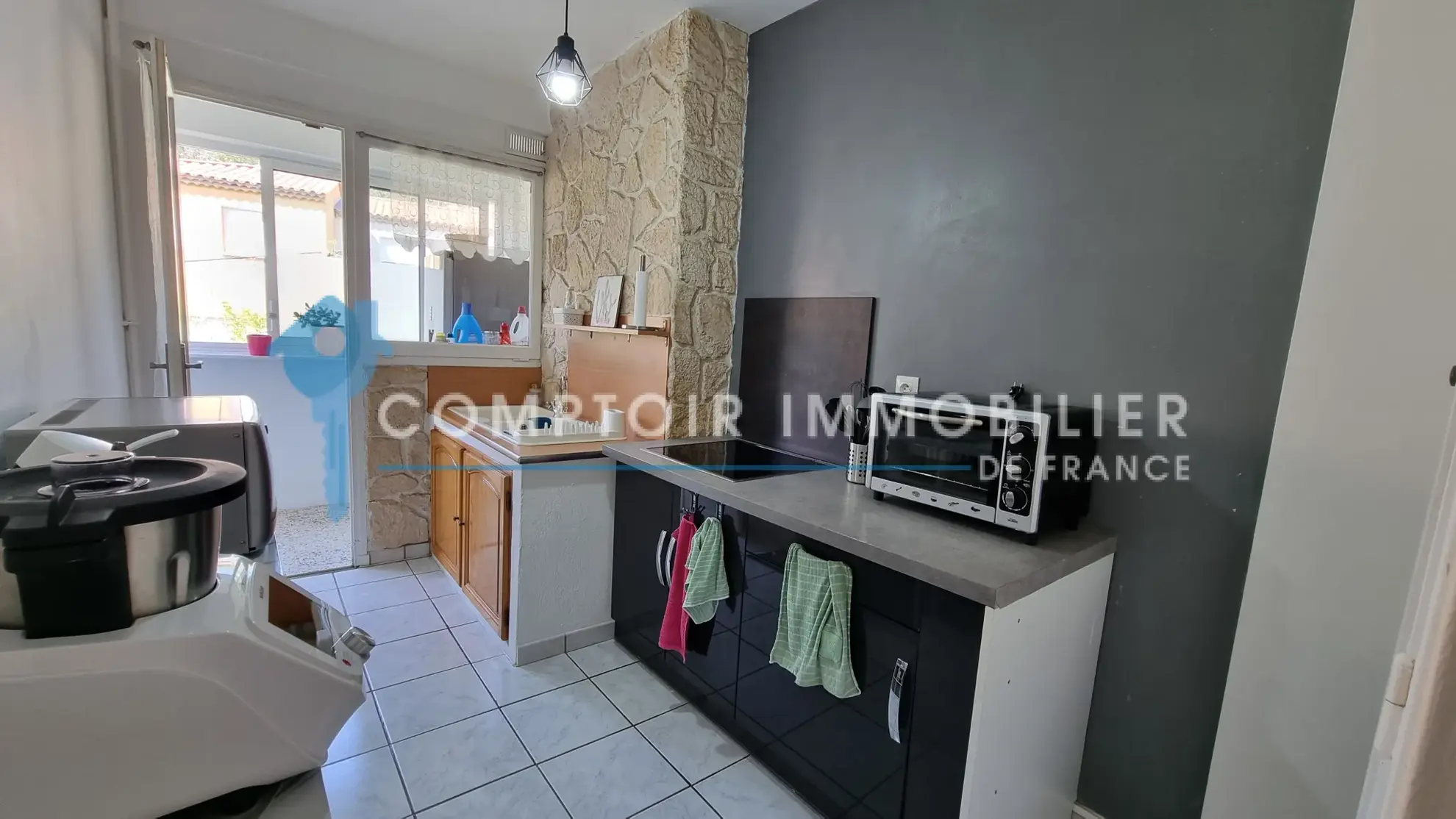 Bel appartement rénové de 62 m² avec loggia à Draguignan, idéal pour investissement locatif 