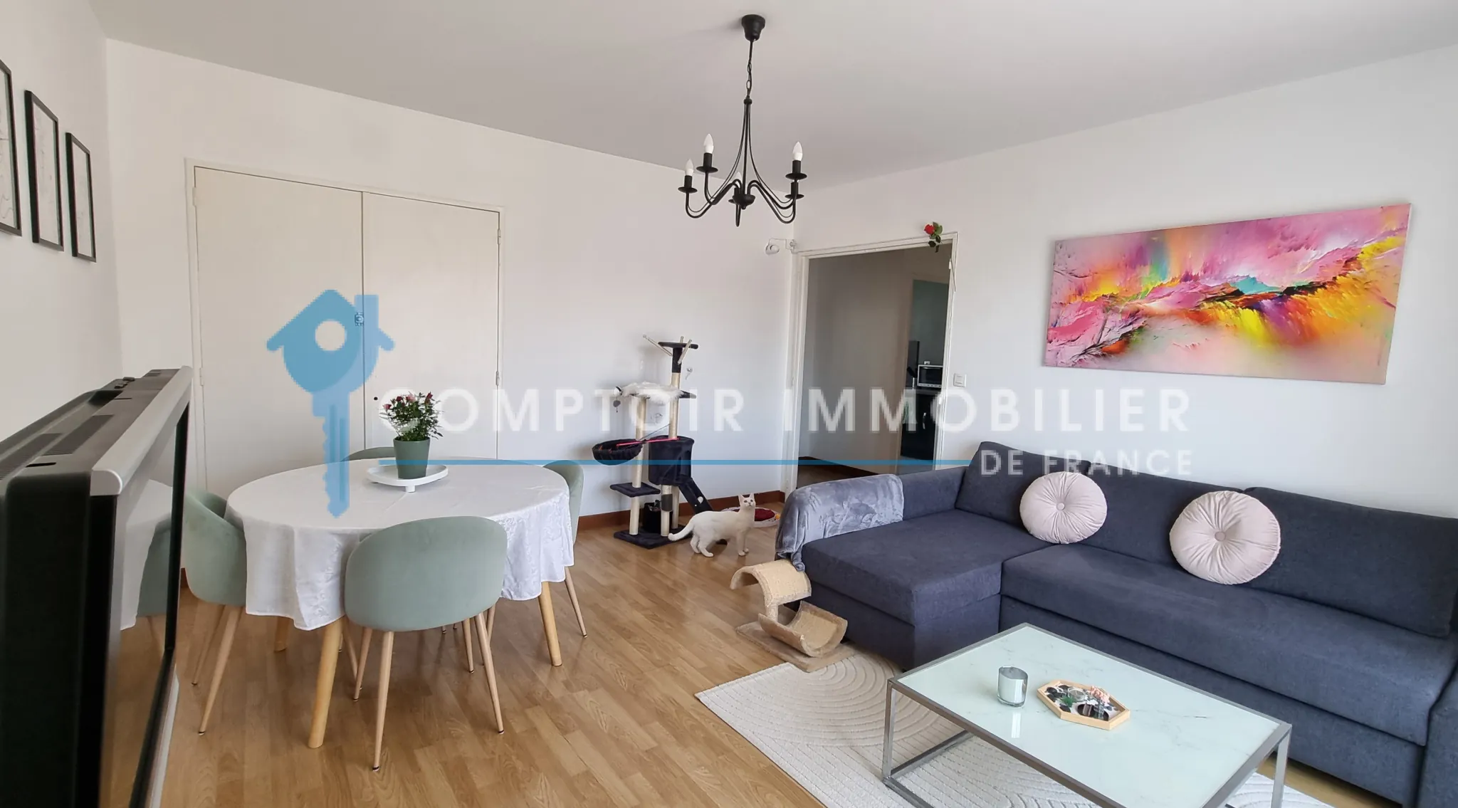 Bel appartement rénové de 62 m² avec loggia à Draguignan, idéal pour investissement locatif 