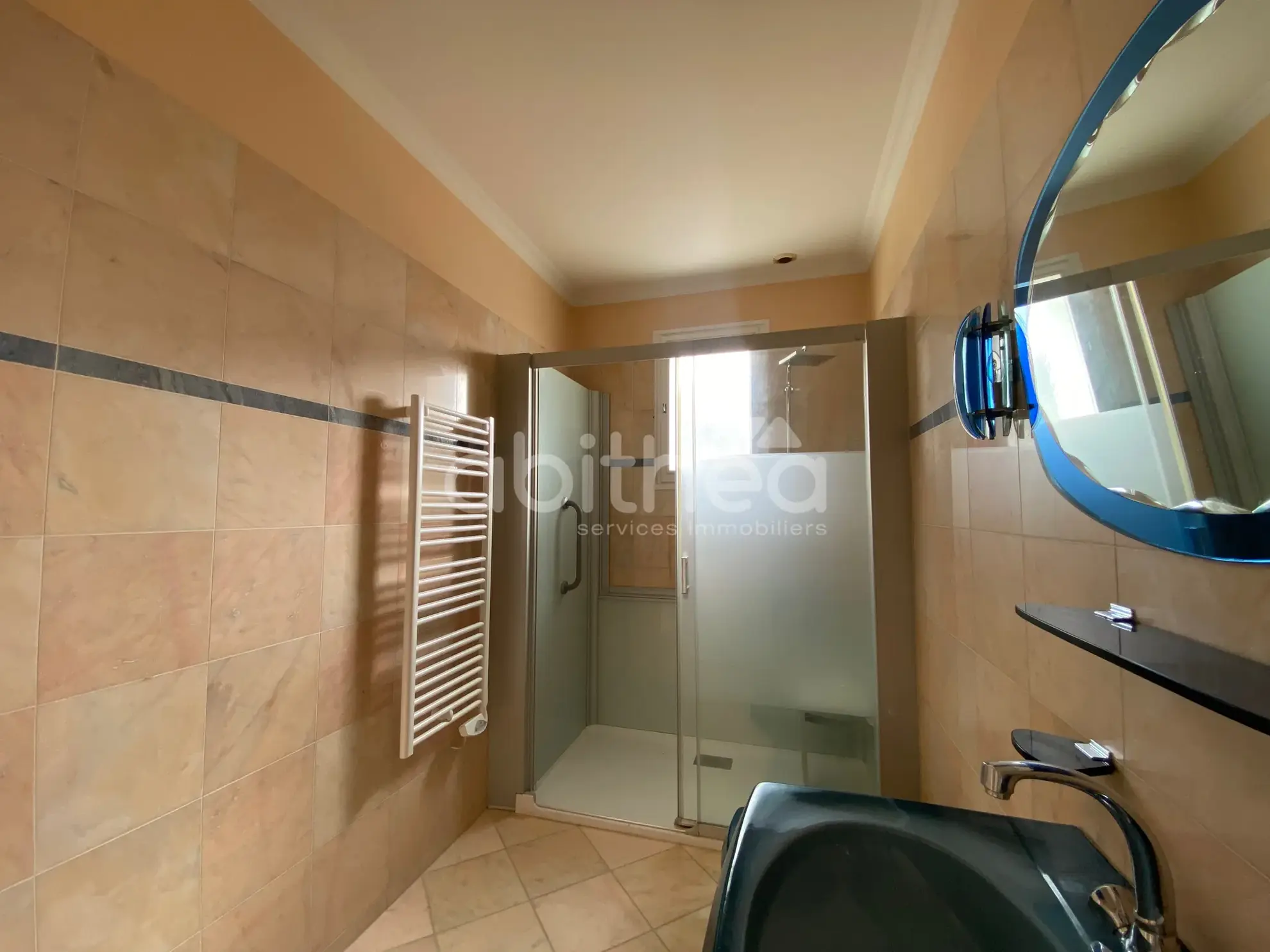 Maison à vendre de 110 m² avec garage et jardin à La Péruse (16270) 