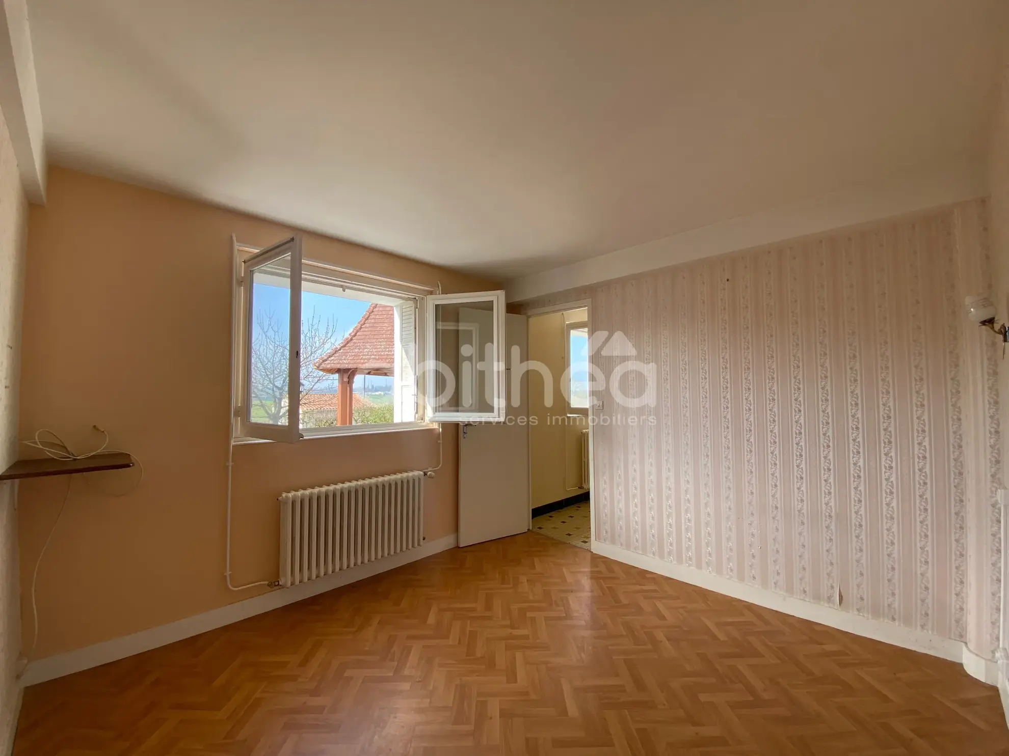 Maison à vendre de 110 m² avec garage et jardin à La Péruse (16270) 