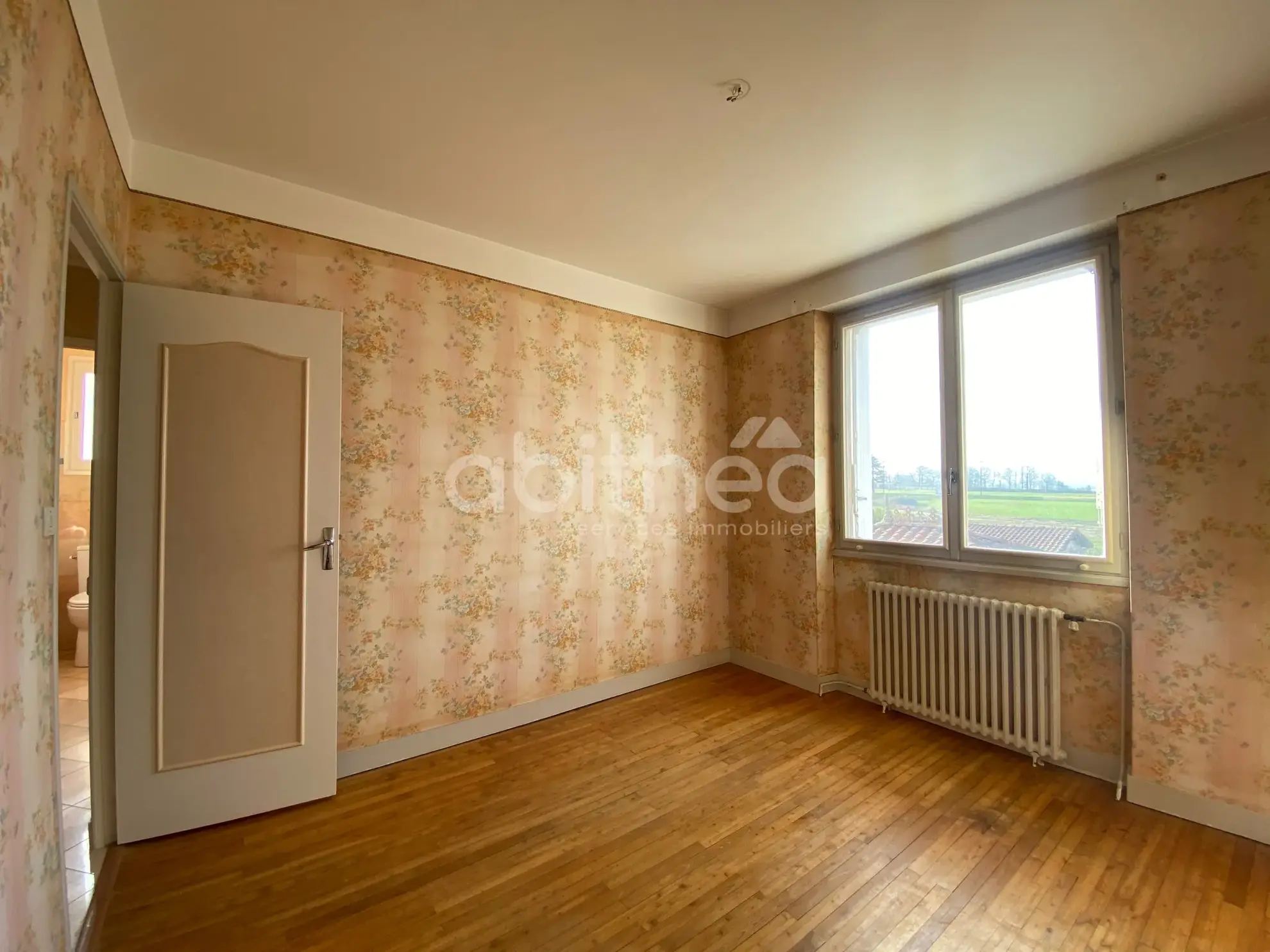 Maison à vendre de 110 m² avec garage et jardin à La Péruse (16270) 