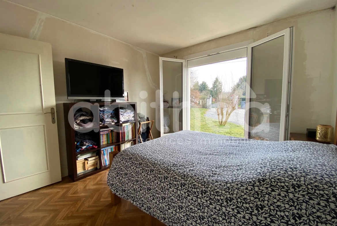 Maison de plain-pied à La Péruse – 75 m² avec garage, jardin et dépendances 